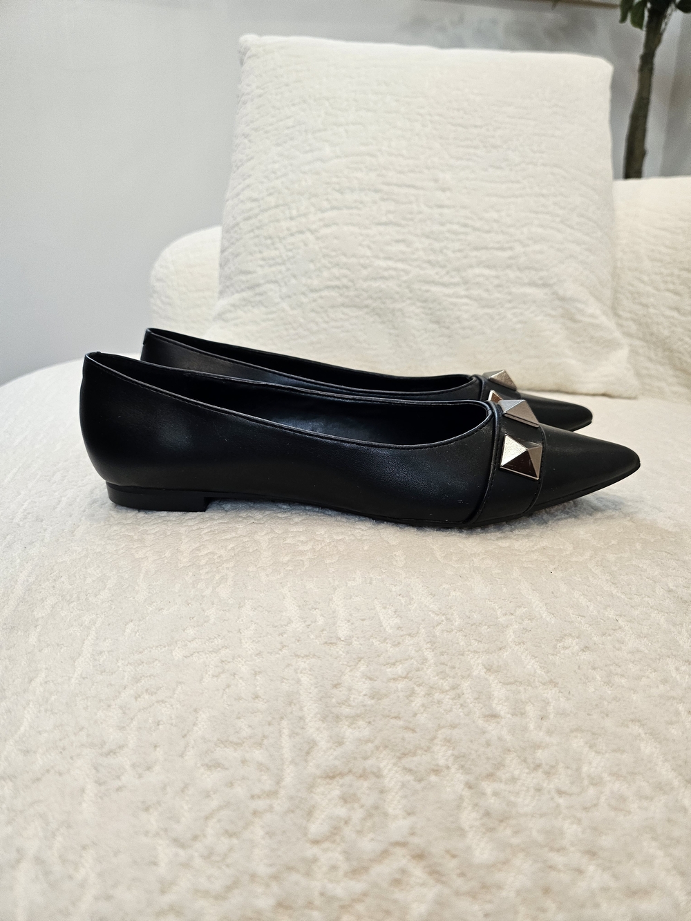 Marc Fisher Black Pointed Leather Flats with Stud Detail - Picture 4 of 9